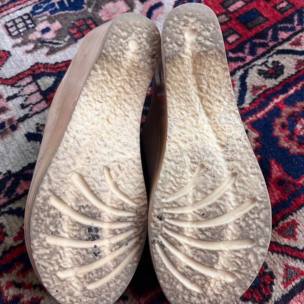 No.6 store Women's Tan Clogs - Picture 6 of 6